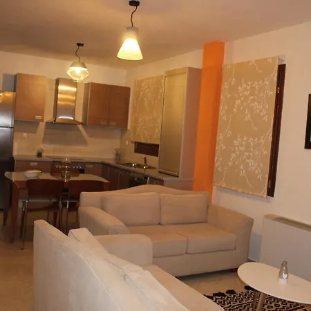 Family's アパート